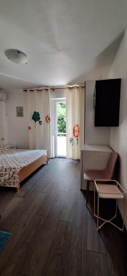 Apartments Villa Milenka Novalja Luaran gambar