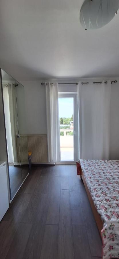 Apartments Villa Milenka Novalja Luaran gambar