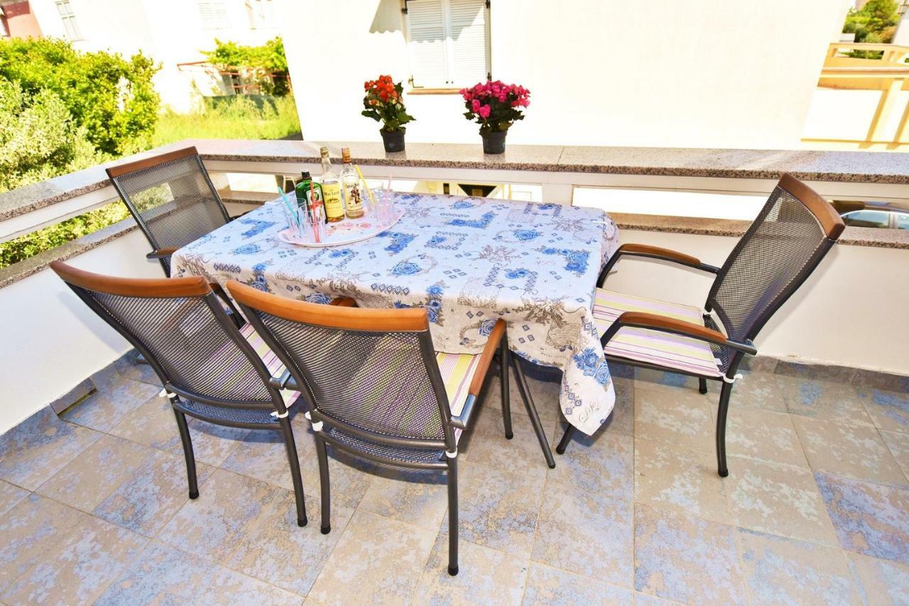 Apartments Villa Milenka Novalja Luaran gambar